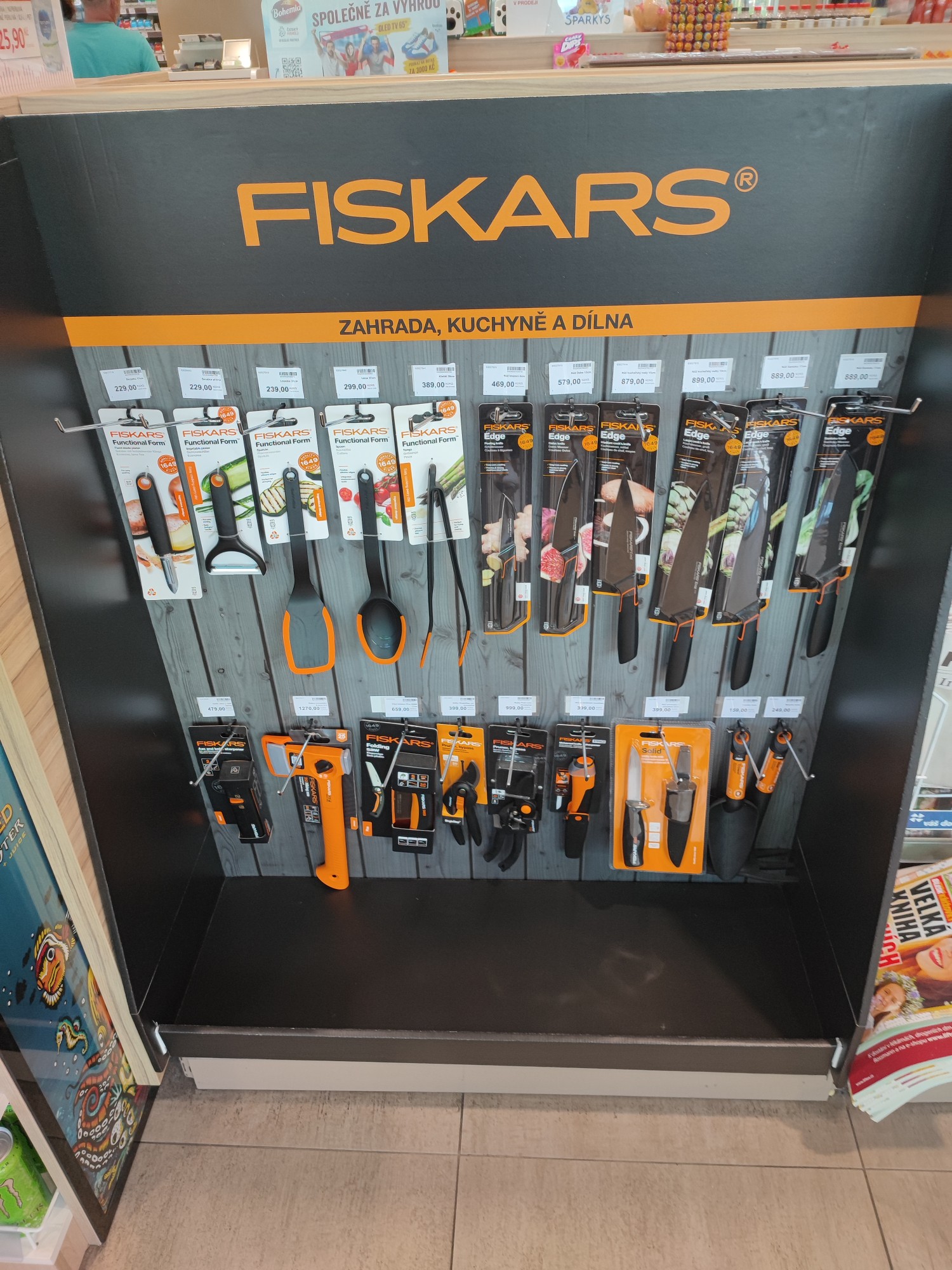 Fiskars shelf